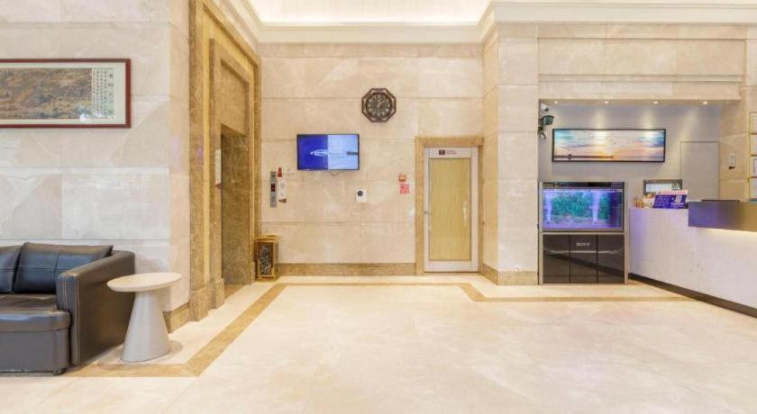 Jingtu Hotel Zhanjiang Dingsheng Plaza Store Exteriör bild