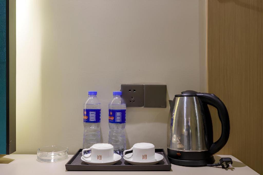 Jingtu Hotel Zhanjiang Dingsheng Plaza Store Exteriör bild