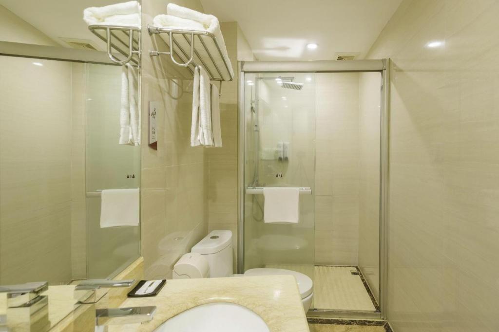 Jingtu Hotel Zhanjiang Dingsheng Plaza Store Exteriör bild