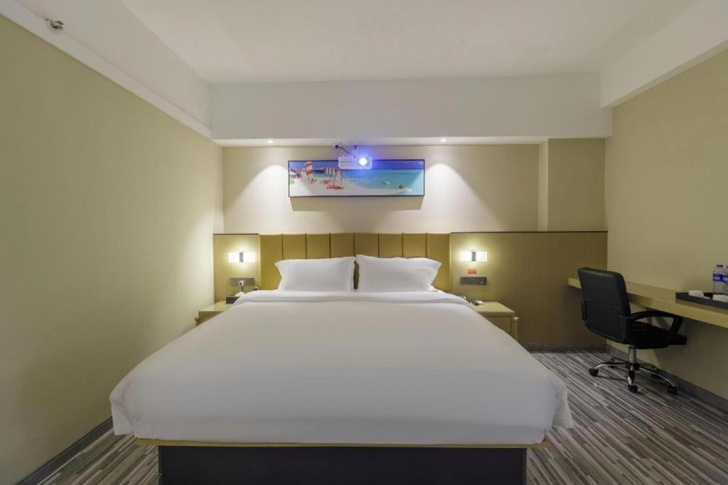 Jingtu Hotel Zhanjiang Dingsheng Plaza Store Exteriör bild