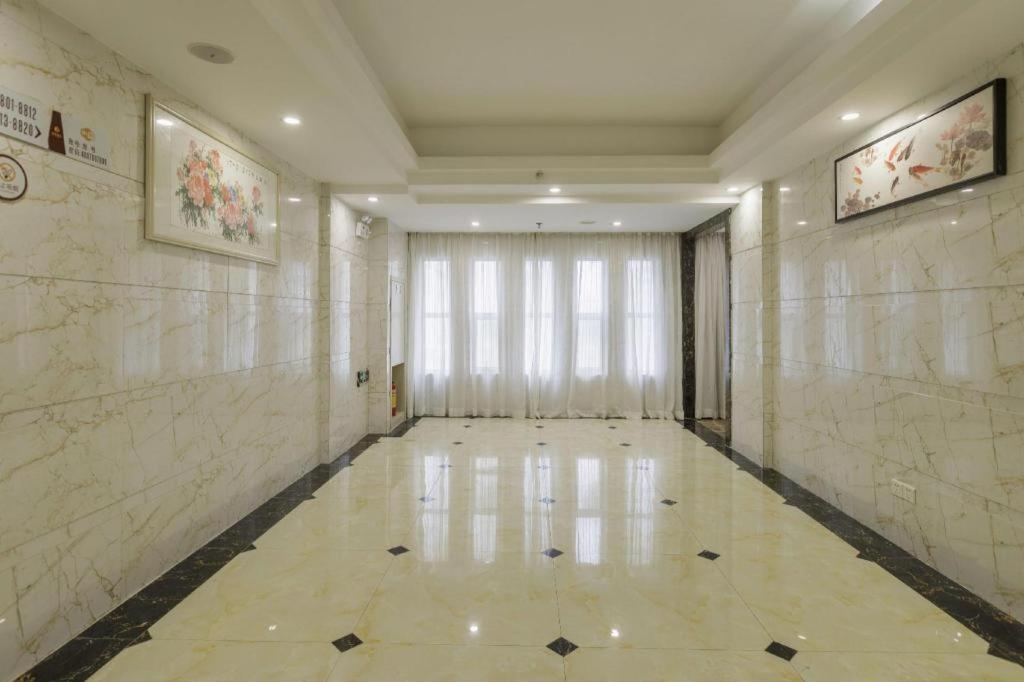 Jingtu Hotel Zhanjiang Dingsheng Plaza Store Exteriör bild