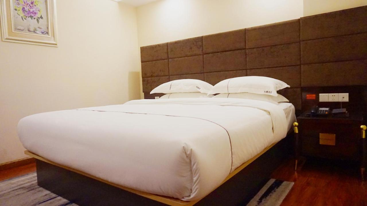 Jingtu Hotel Zhanjiang Dingsheng Plaza Store Exteriör bild