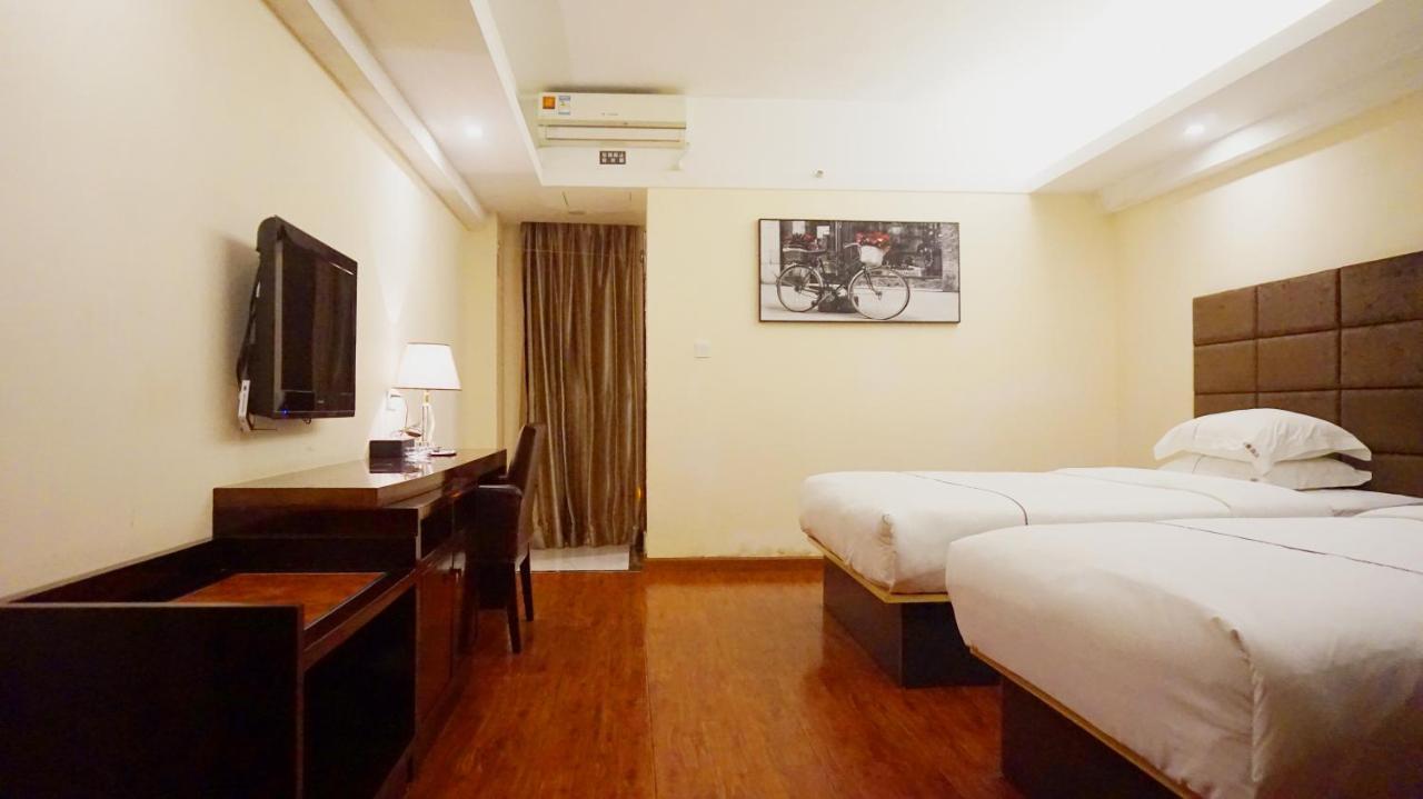 Jingtu Hotel Zhanjiang Dingsheng Plaza Store Exteriör bild